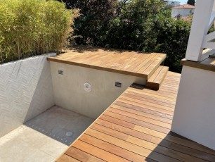 Réalisation d'une terrasse sur différents niveaux en bois, ipé, autour d'une piscine à Cannes, Alpes Maritimes,06